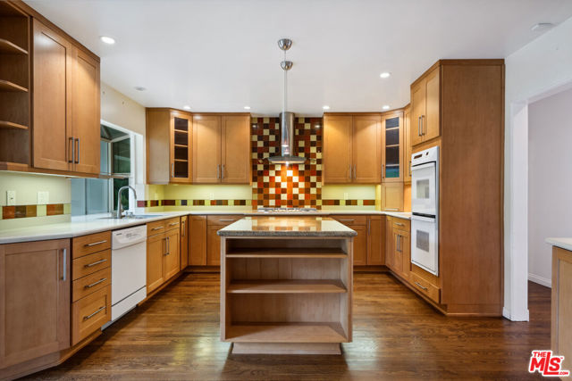 MLS #25597977 image #18