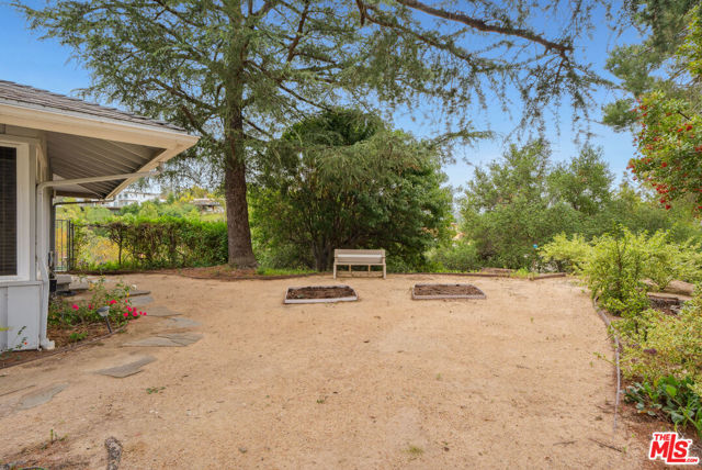 MLS #25597977 image #35