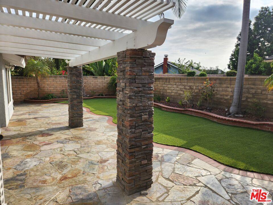 MLS #25598397 image #15