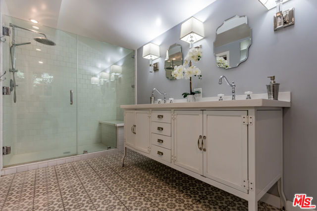 MLS #25598641 image #18