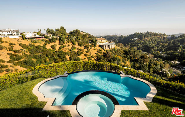 MLS #25598935 image #2