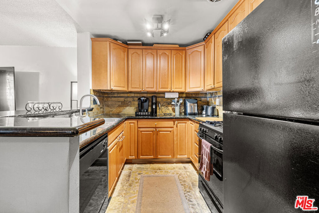 MLS #25599117 image #2