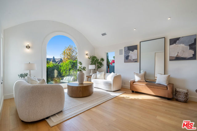 MLS #25599263 image #16