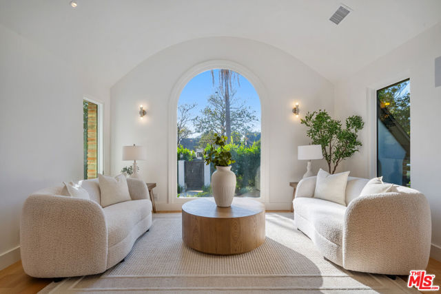 MLS #25599263 image #20