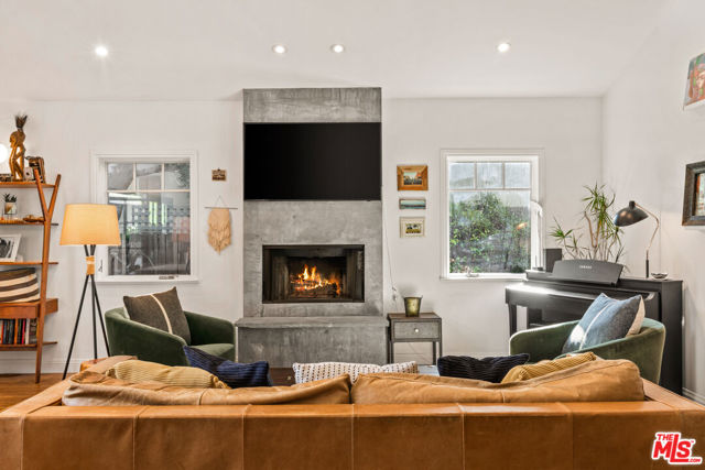 MLS #25599421 image #3