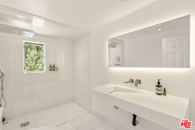 MLS #25599737 image #16