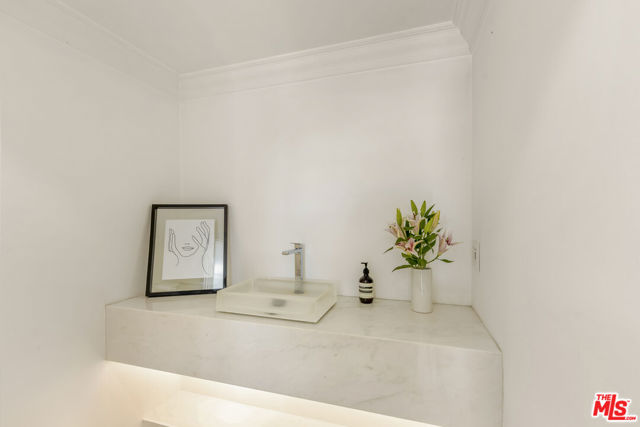 MLS #25599737 image #17