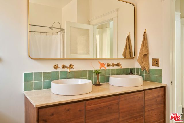 MLS #25599897 image #21