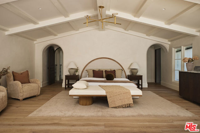 MLS #25600075 image #17