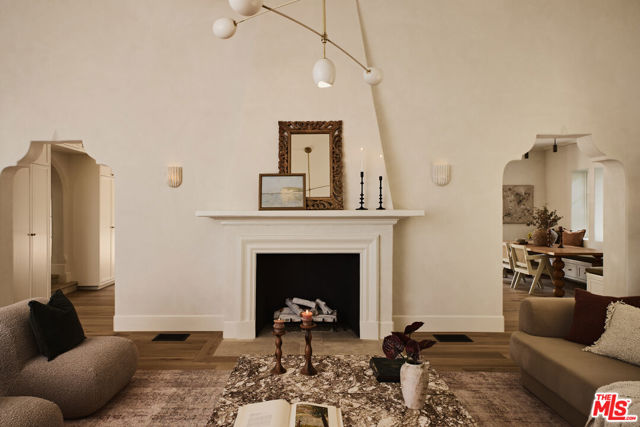 MLS #25600075 image #5