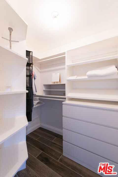 MLS #25600383 image #25