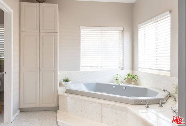 MLS #25600383 image #50