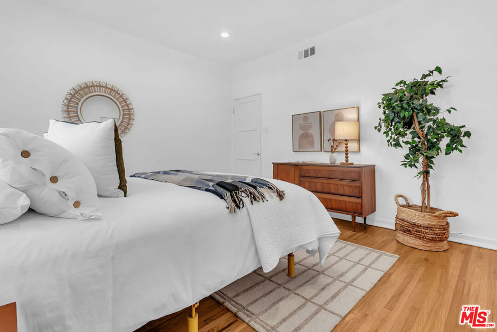 MLS #25600633 image #13