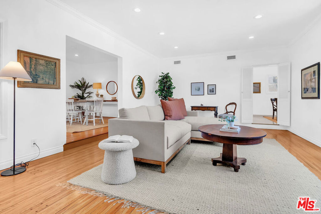 MLS #25600633 image #2