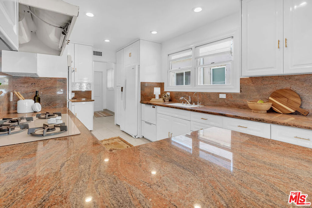 MLS #25600633 image #27