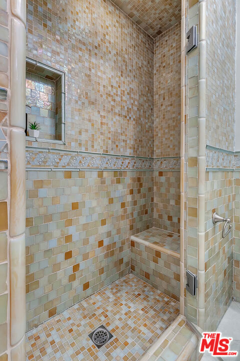 MLS #25600633 image #30