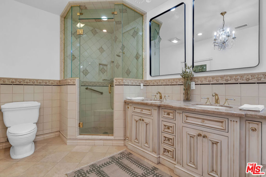 MLS #25600633 image #32