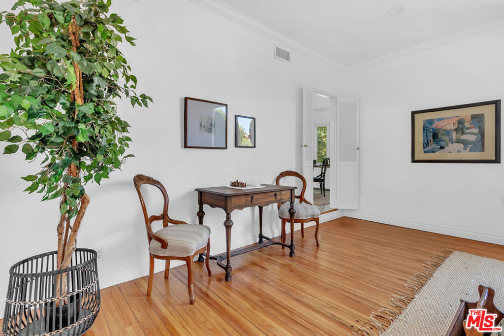 MLS #25600633 image #8