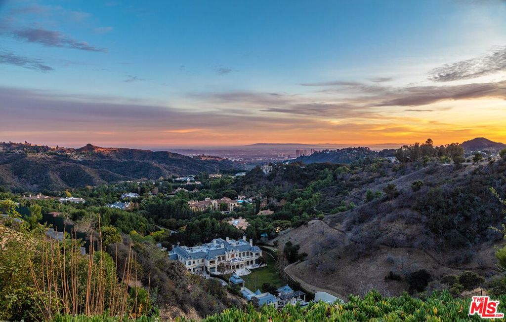 MLS #25600905 image #24