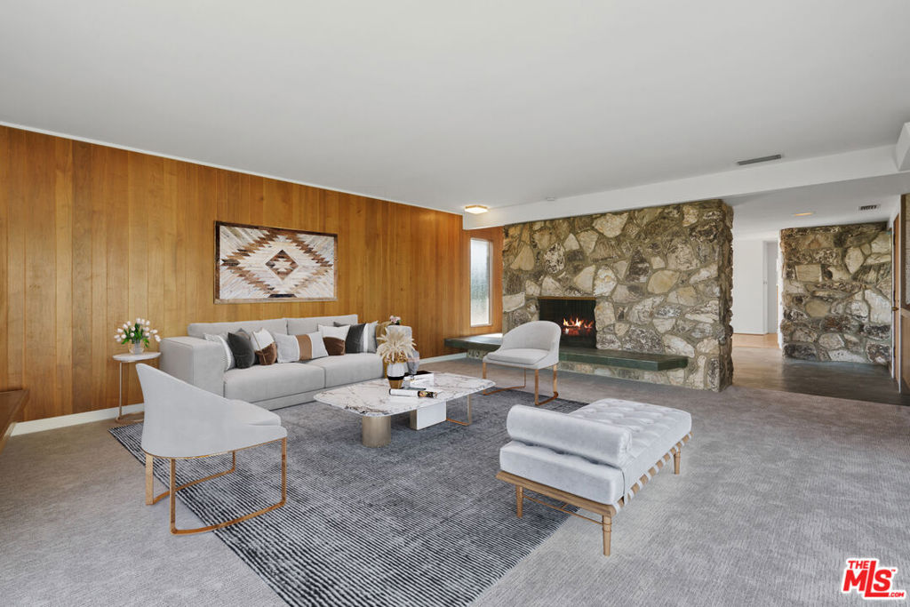 MLS #25600905 image #33