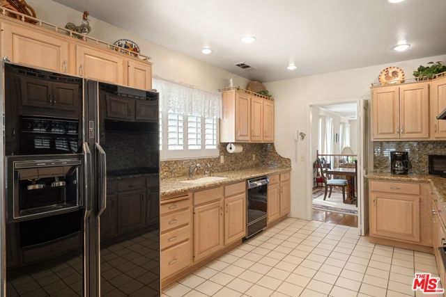 MLS #25601043 image #20