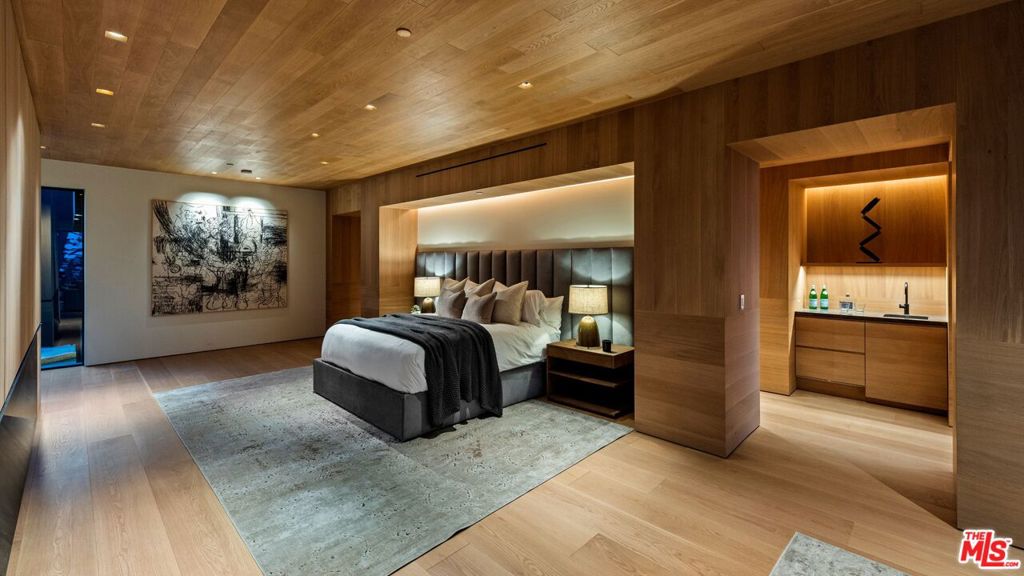 MLS #25601267 image #24