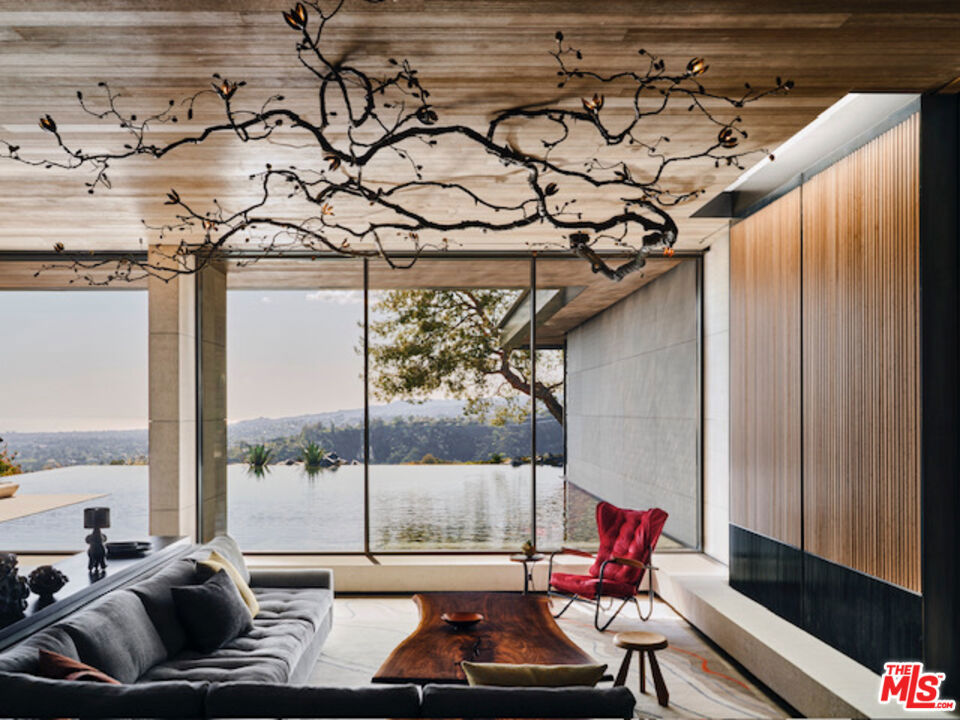 MLS #25601345 image #3