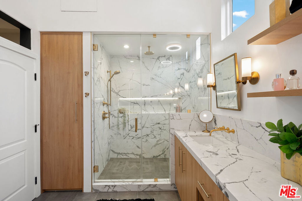 MLS #25601385 image #16