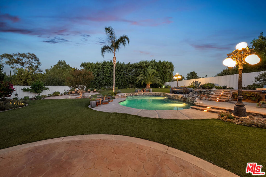 MLS #25601385 image #2