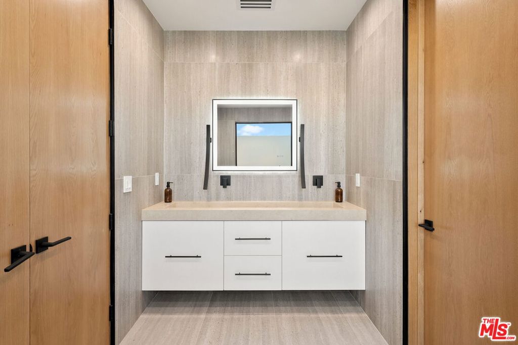 MLS #25602085 image #22