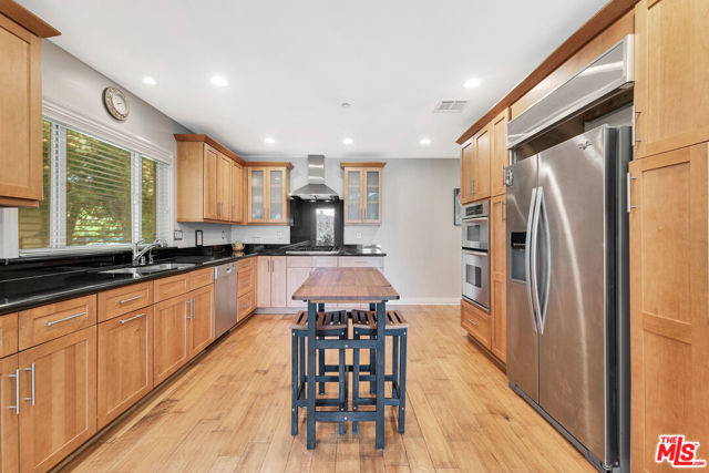 MLS #25602177 image #20