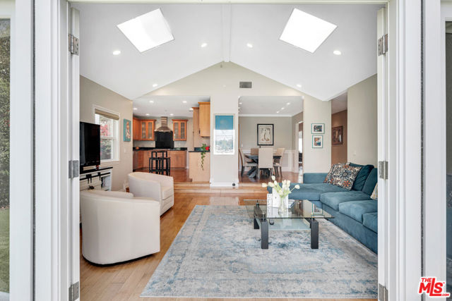 MLS #25602177 image #4