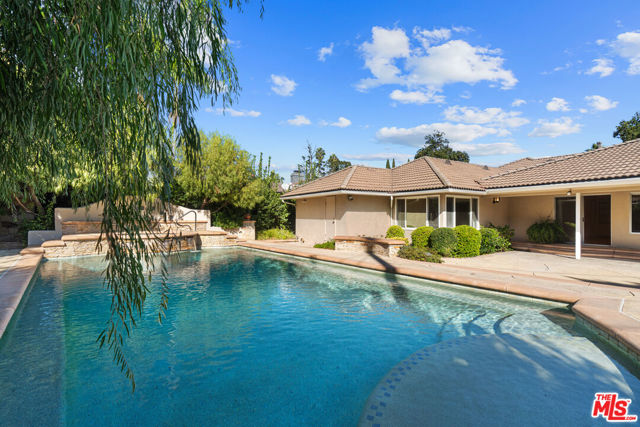 MLS #25602331 image #1