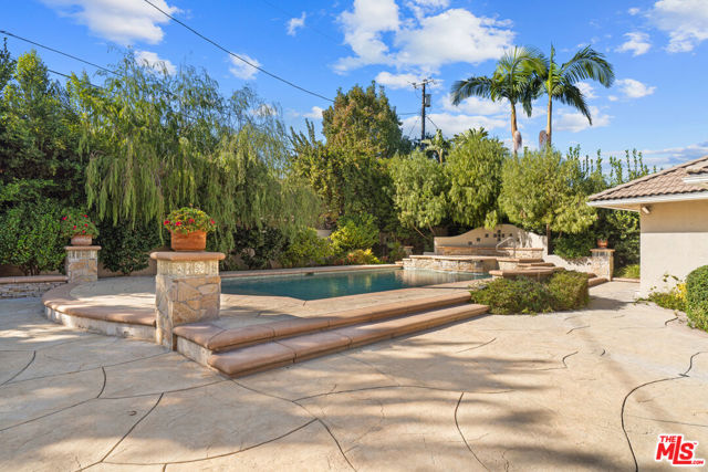 MLS #25602331 image #2