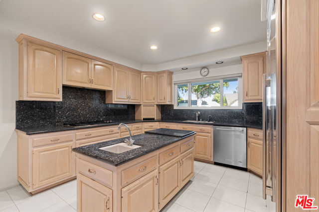 MLS #25602331 image #9