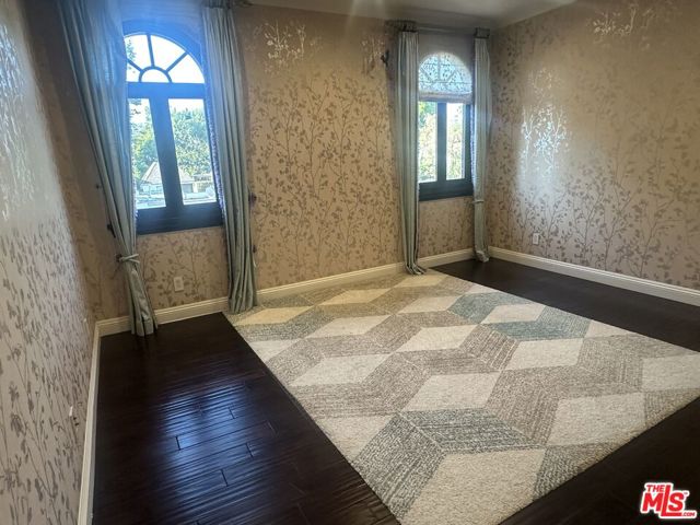 MLS #25602397 image #23