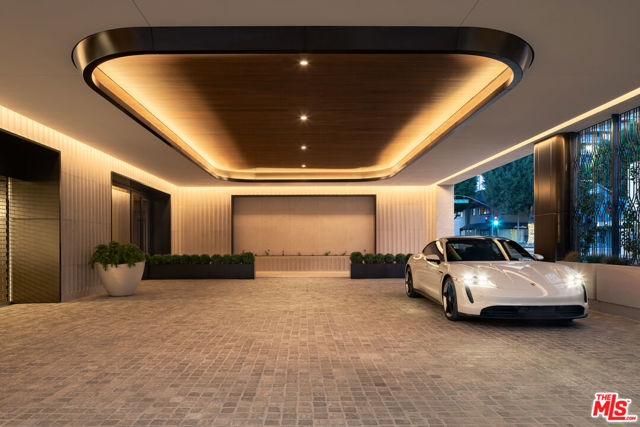 MLS #25602543 image #19