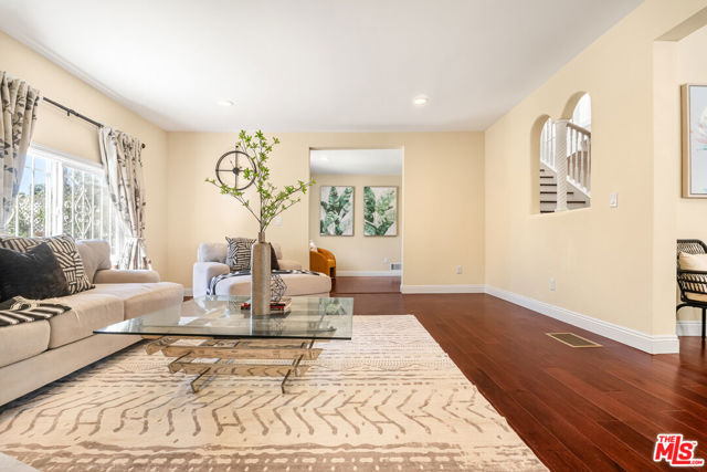 MLS #25602719 image #24