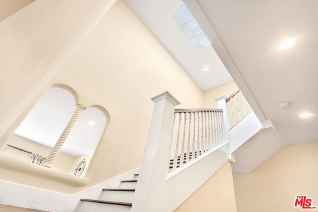 MLS #25602719 image #32