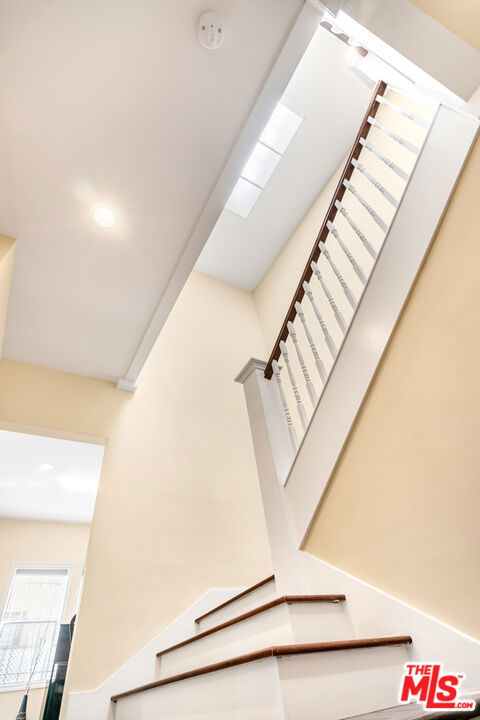 MLS #25602719 image #33