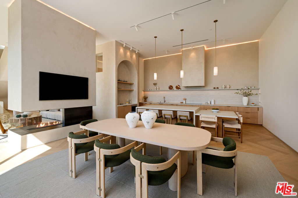 MLS #25602813 image #13