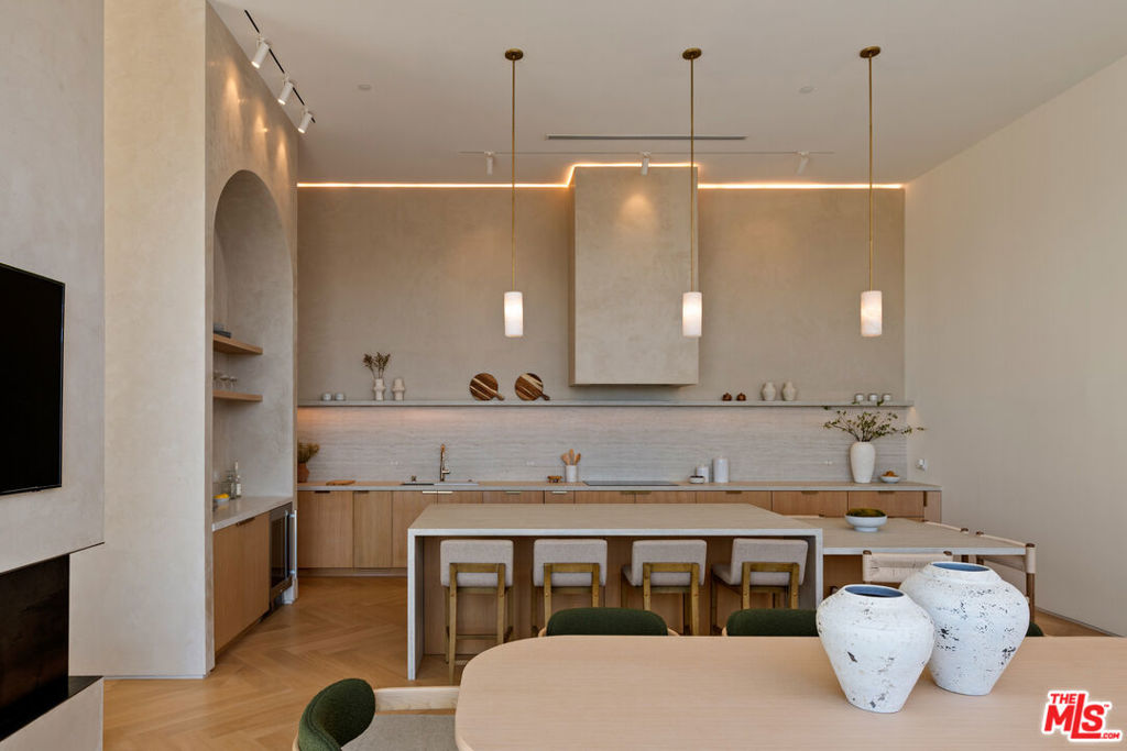 MLS #25602813 image #14