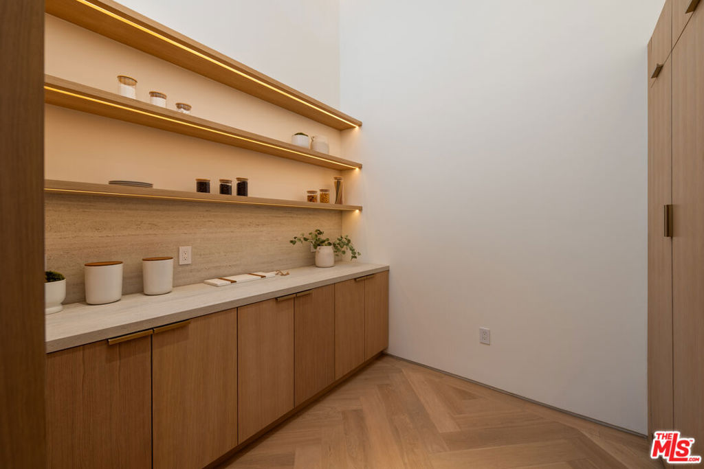 MLS #25602813 image #16