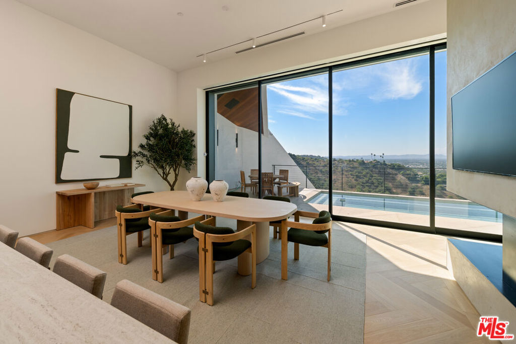 MLS #25602813 image #19