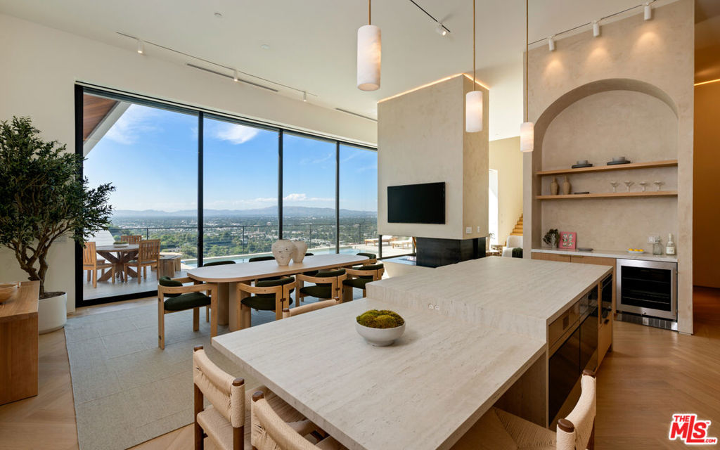 MLS #25602813 image #20