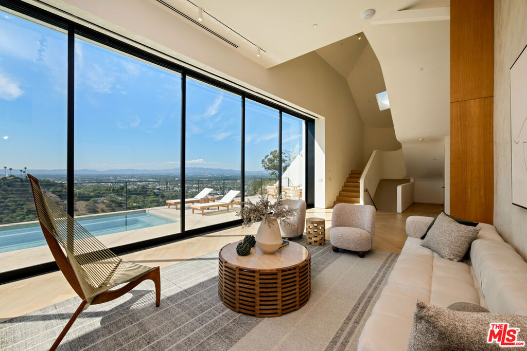 MLS #25602813 image #26