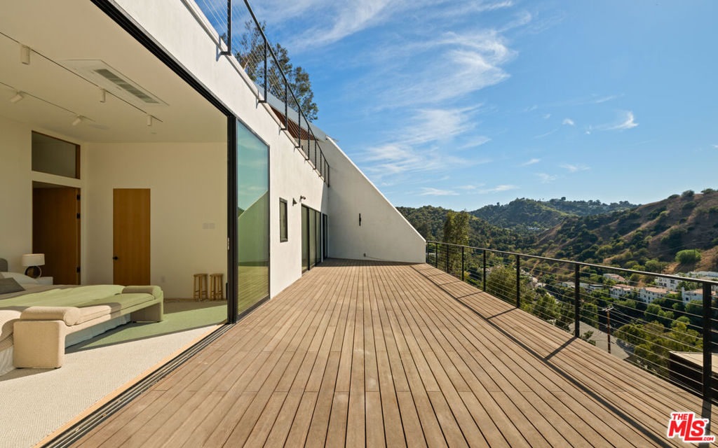 MLS #25602813 image #33