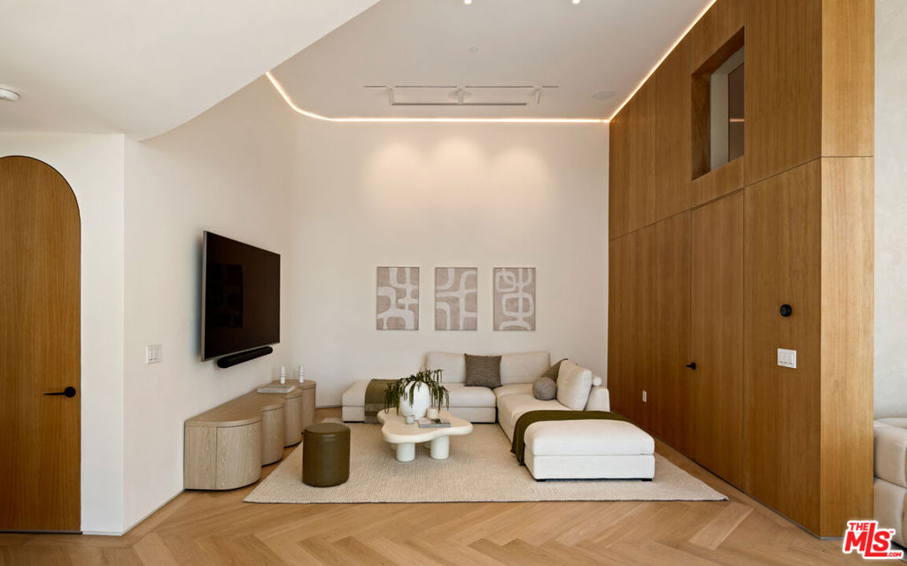 MLS #25602813 image #7