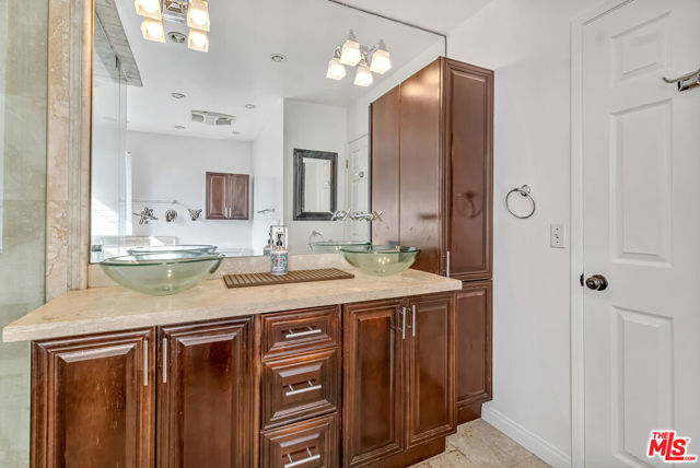 MLS #25603087 image #16