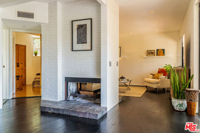 MLS #25603825 image #11